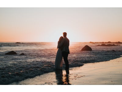 Cómo vestirse para una boda en la playa