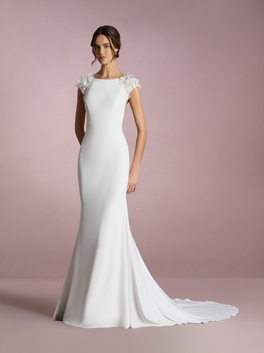 ATSUKO | Mermaid wedding dress with bateau neckline | White One