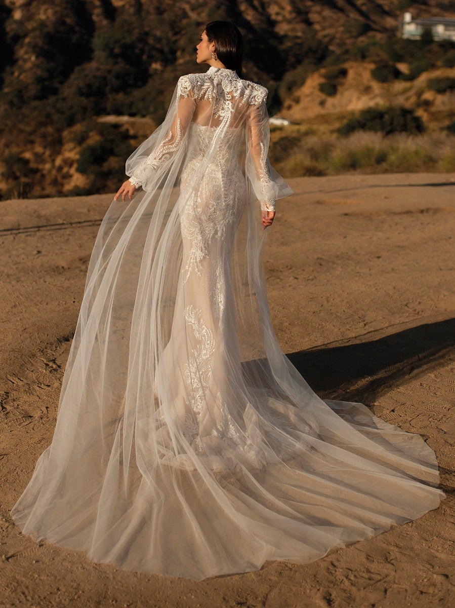 Trajes de novia con capa hotsell