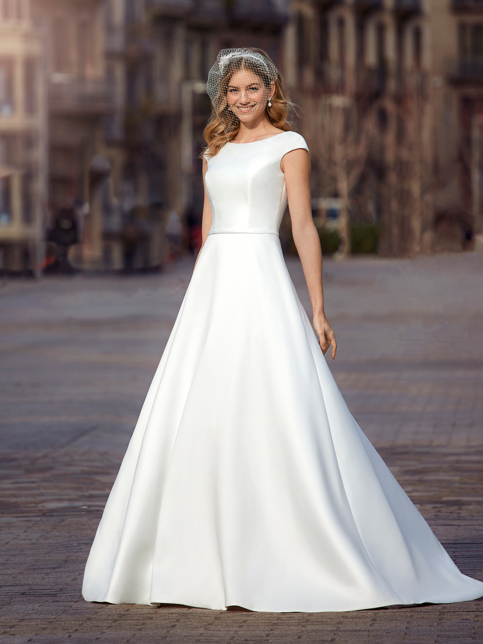 Vestito scollo clearance a barca