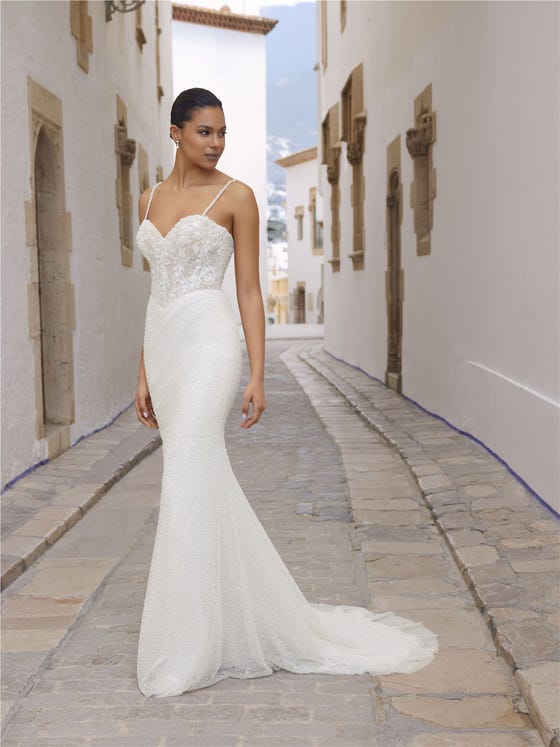 Front mermaid wedding dress with sweetheart neckline with beading LOLEIN.