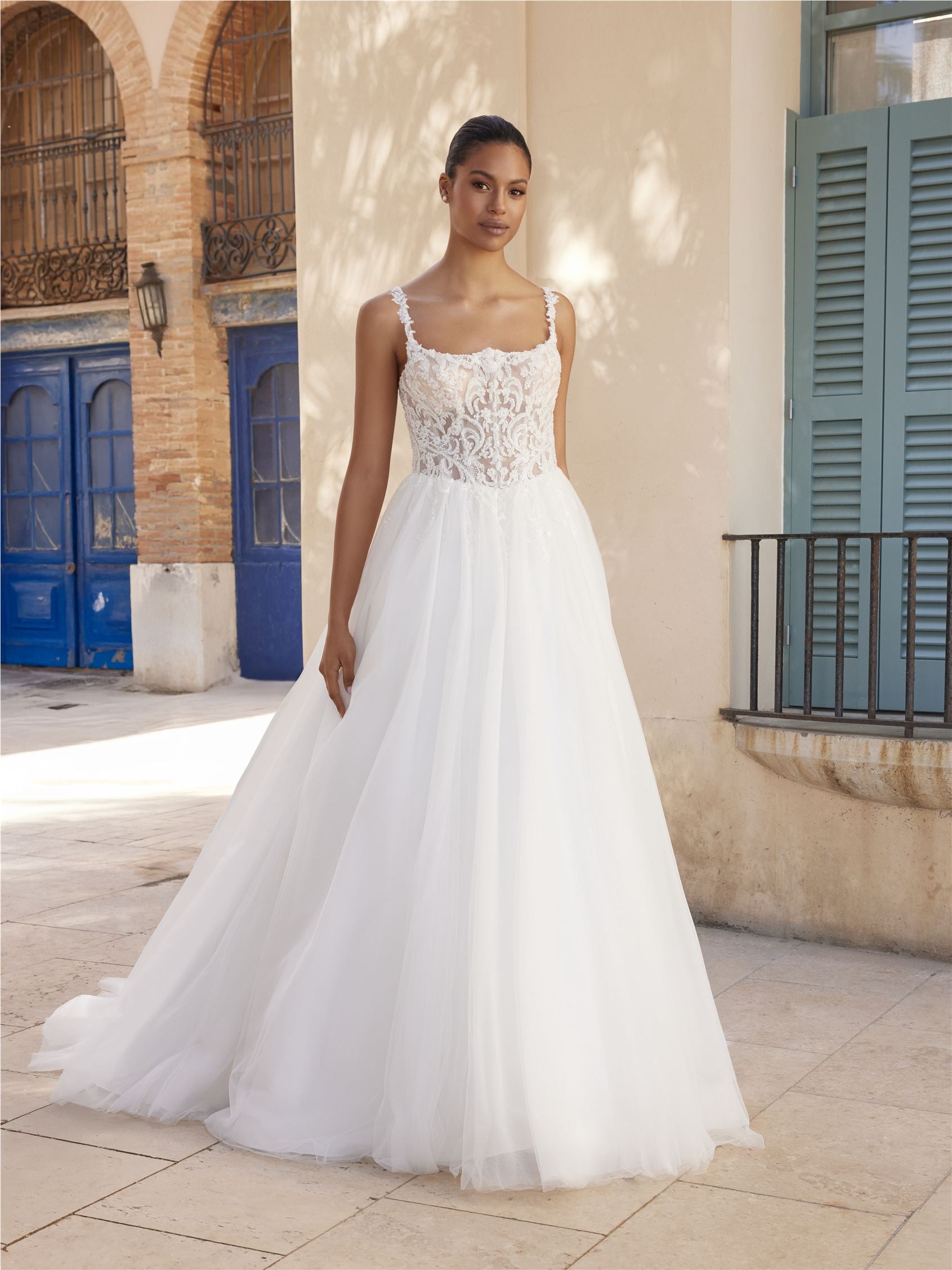 WHITE ONE ウエディングドレス WHITEONE(ホワイトワン)｜ウェディングドレスの購入専門店 DRESS