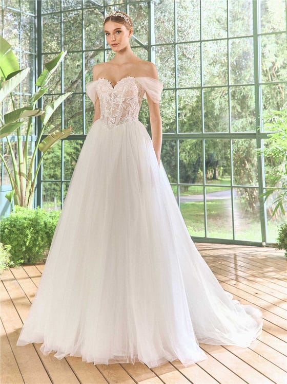 Front princess wedding dress with sweetheart neckline in tulle LYGIA.