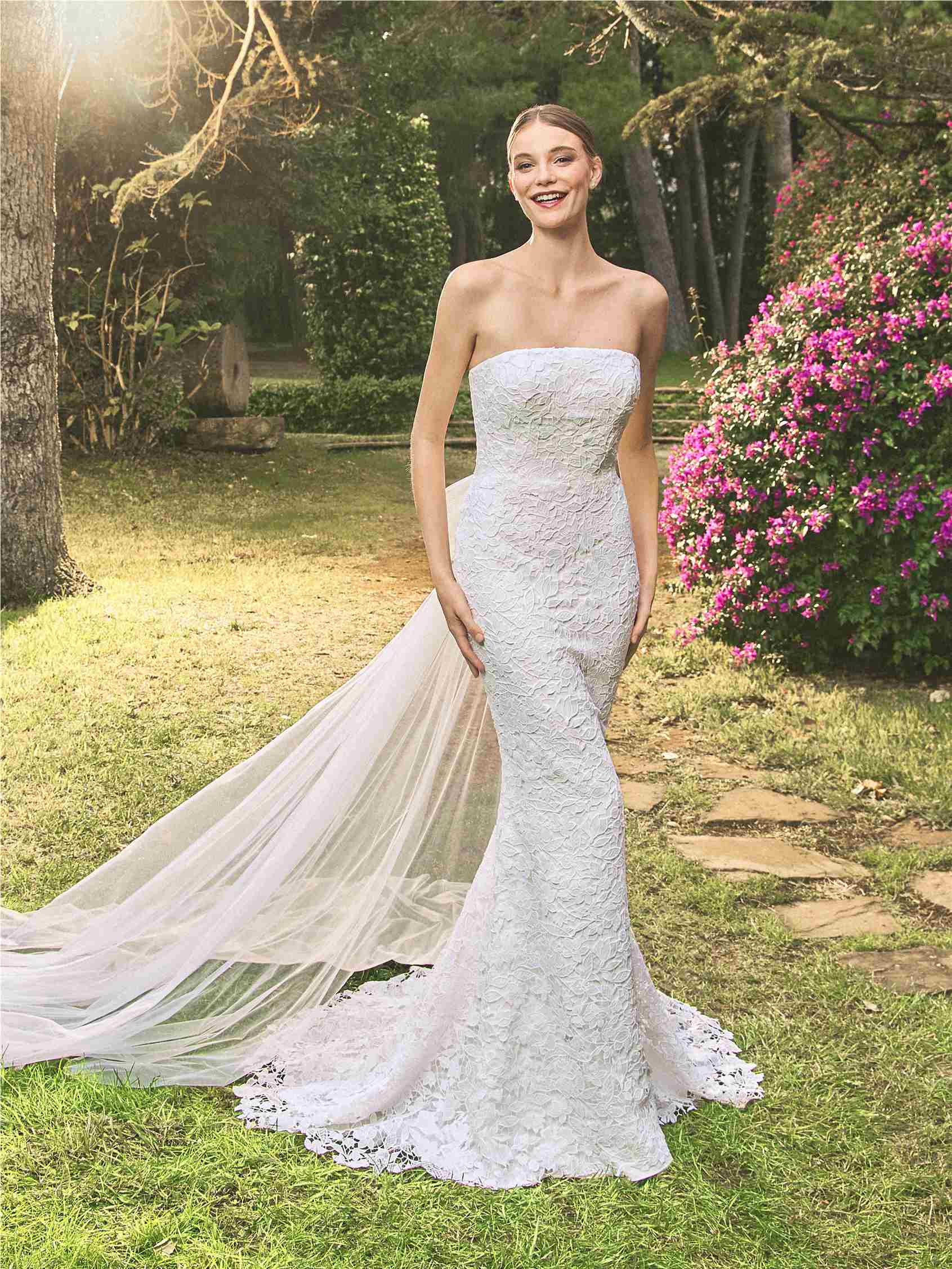 WHITE ONEウェディングドレス White One Collection | Wedding Dresses