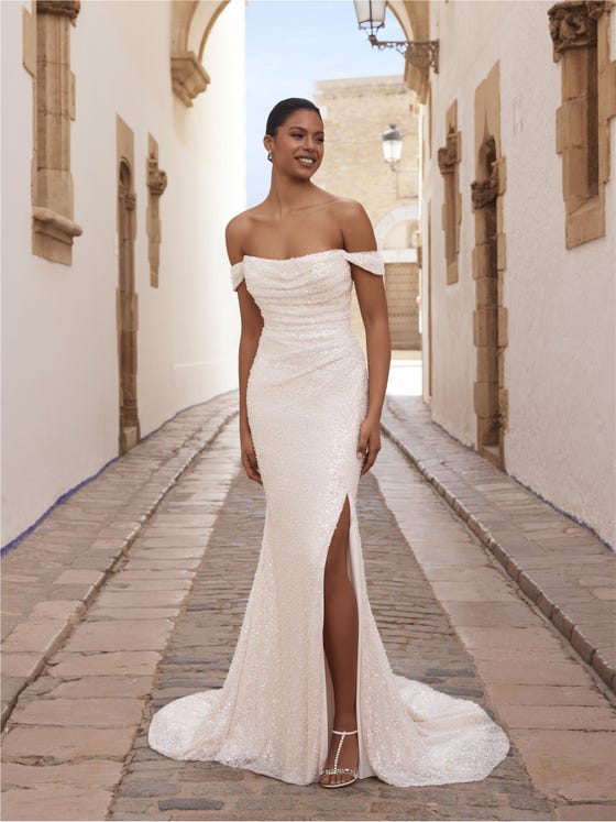 Front mermaid wedding dress with strapless neckline with beading STATEY.