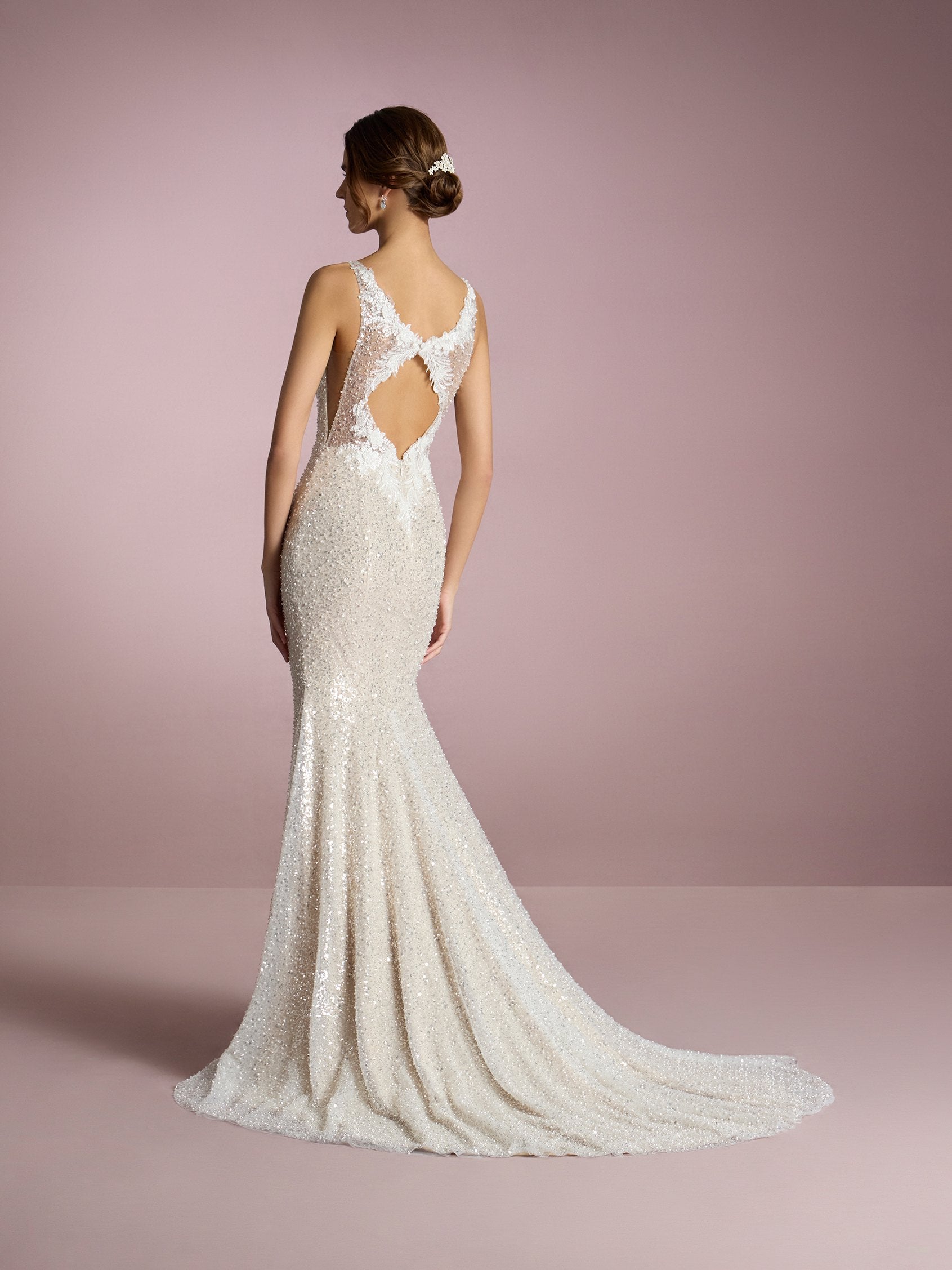SPUR White Wedding January 2012 Issue