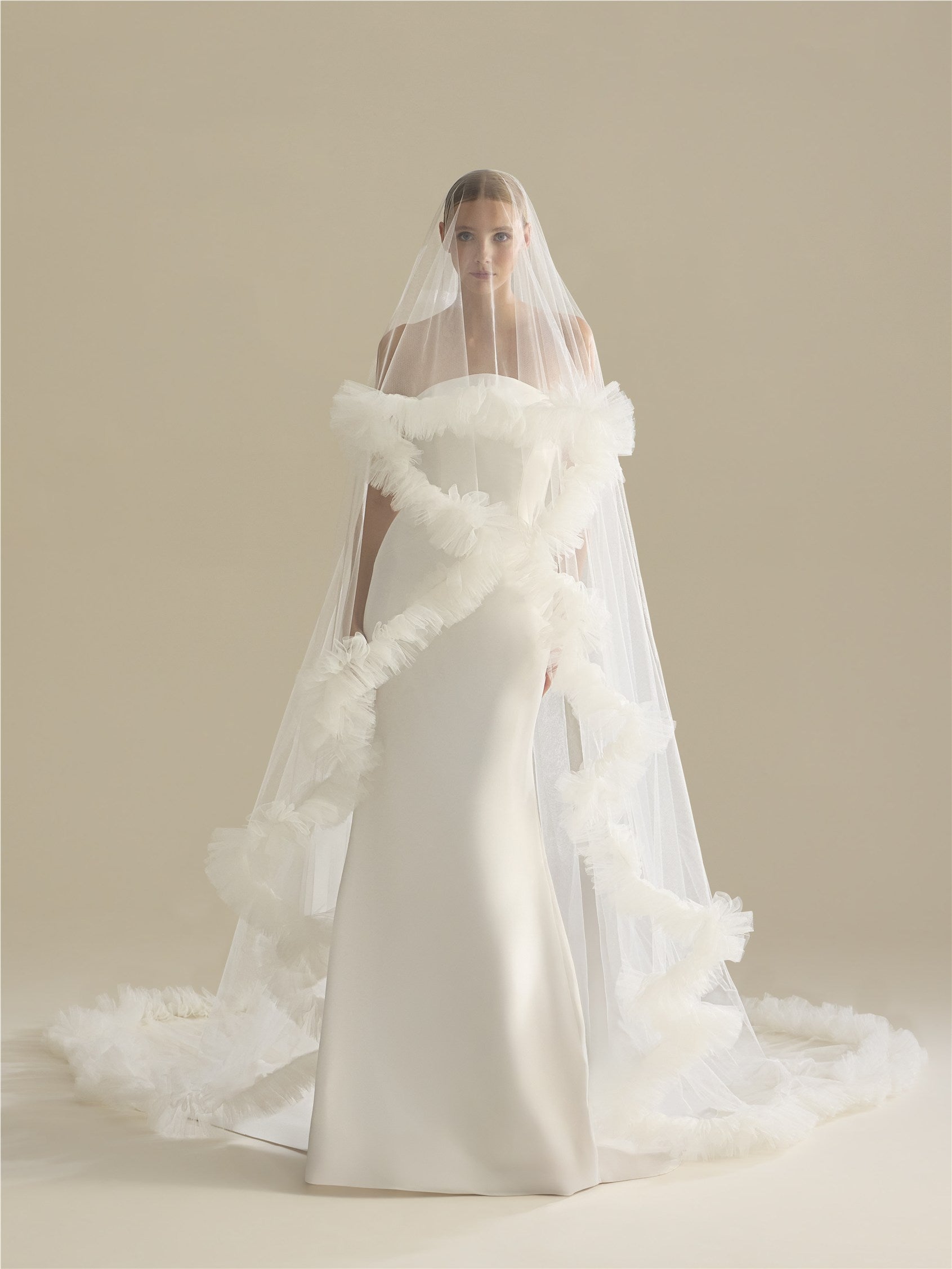Front bridal veil in tulle V-LA63