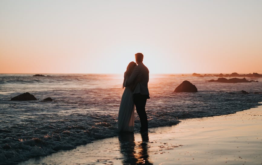 Cómo vestirse para una boda en la playa