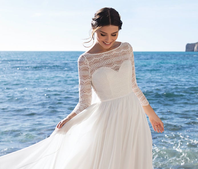 white wedding dress for bride